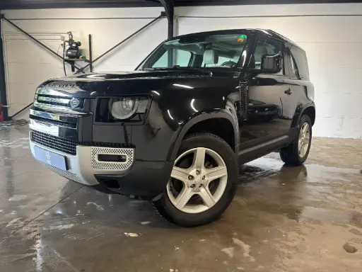  Land Rover Defender 90 2.0 Turbo P300 SE